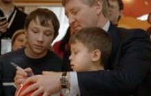 В Україні йде боротьба між інтернатною системою та щастям дитини