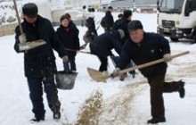Жителів Криму просять зайвий раз носа з дому не показувати