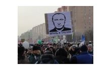 Стотисячний мітинг в Москві слухав українську пісню