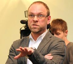 Сергей Власенко отвечает на вопросы журналистов в прокуратуре Харьковской области