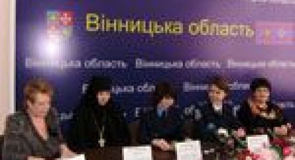 Коли всі святкують 8 Березня, ми стоїмо на сторожі життя і здоров’я людей