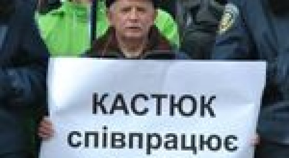 Чому представники Януковича не втримуються у Львові