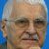 Мне очень грустно, что мы собрались у тюрьмы, а не в театре