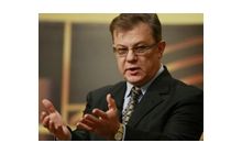 Владимир Лановой: Суть модели, которую использует власть в экономике, такова: жизнь в долг