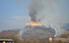 У Словаччині згорів готичний замок (фото)