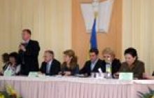 На І-му обласному Батьківському форумі говорили про "ядерні бомби"