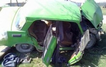 Пенсіонер на "Москвичі" протаранив позашляховик: 4 поранених (фото)