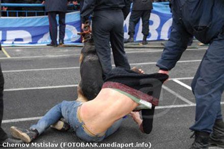 «Металлист» требует наказать «Днепр» за его фанов