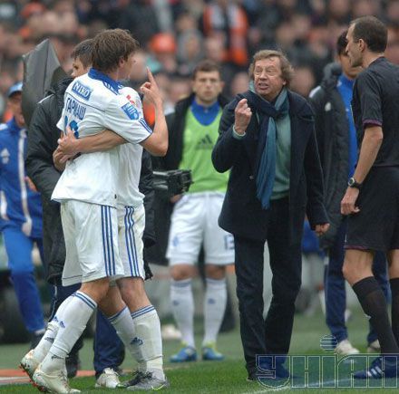 Гармашу отменили вторую желтую карточку в игре с Шахтером