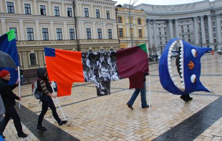 Учасники мітингу проти руйнування Андріївського принесуть Попову «шкіру кота»