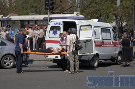 Из-за терактов в Днепропетровске перекрыт мост и перебои с мобильной связью (репортаж)