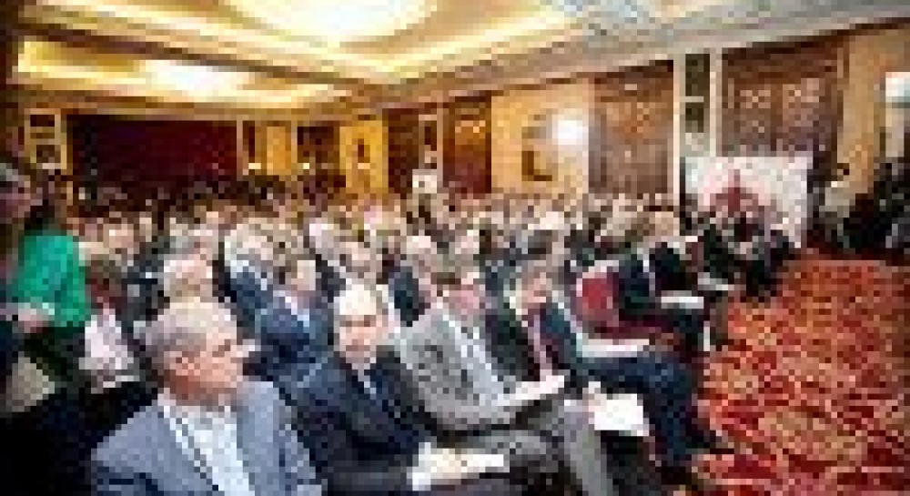 На інвестфорум Попова "купилося" багато інвесторів