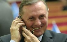 Єфремов вигороджує Ахметова
