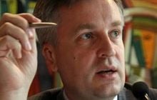 Ківалова і Колесніченка пропонують позбавити громадянства