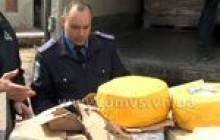 На Вінниччині затримали 10т зіпсованого сиру