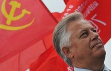 Симоненко на Майдані вимагав контролю над капіталом і смертної кари