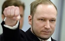 Брейвик год готовился к теракту, тренируясь убивать на компьютере