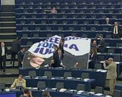 Европарламент: Украина должна быть в Европе, но как?