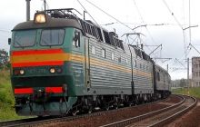 Арбузов: Проблема с дефицитом билетов на поезда уже решается