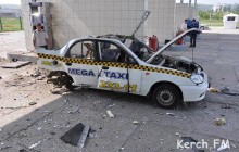 Таксі вибухнуло на АЗС в Криму (фото)