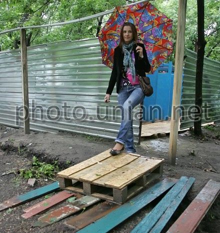 Шведам обіцяють облаштувати кемпінг до кінця дня