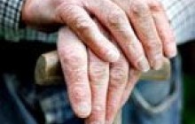 Скупниці пір’я і брухту вкрали в діда останні гроші