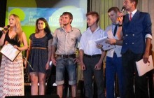 Син вінничанки Світлани Теренчук поповз за мамою на сцену