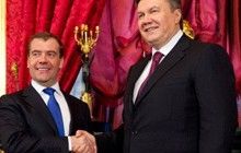 Медведев намерен говорить о газе и хочет видеть Азарова