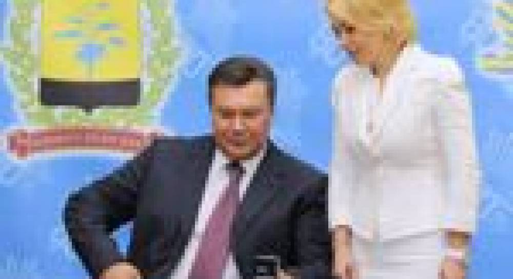 80-летие Донетчины: шутки от Кобзона, квартирный вопрос для Левочкина и «путинские» газеты