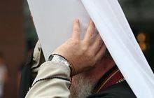 Донецкий митрополит носит часы в пять раз дороже, чем его патриарх Кирилл