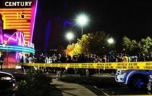 Число раненых в кинотеатре в США увеличилось до 70 человек