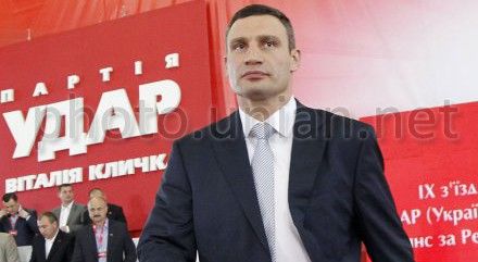 Вехи недели. «УДАР» зашел с козырей, Азаров занервничал, Тимошенко отметила годовщину