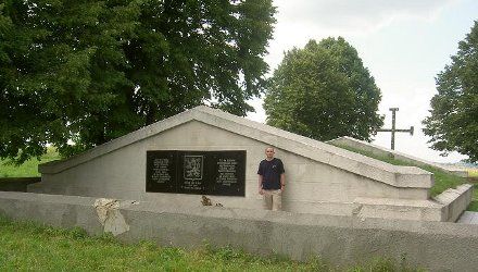 Меморіал легіонерам, які загинули під Зборовом у Першу світову війну Меморіал легіонерам, які загинули під Зборовом у Першу світову війну