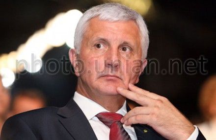 Анатолий Матвиенко снялся с выборов Анатолий Матвиенко снялся с выборов