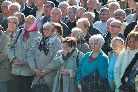 У центрі Львова кілька тисяч людей молилися за чесні вибори (фото)