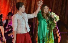 Бережна і Кернес привітали педагогів Київського району з Днем учителя
