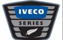 Автомобіль Iveco злетів у кювет