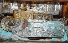 Сьогодні православні зустрічатимуть Плащаницю Пресвятої Богородиці