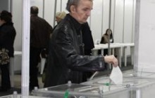 Регіонали нарахували на дільницях явку на рівні 62,8%
