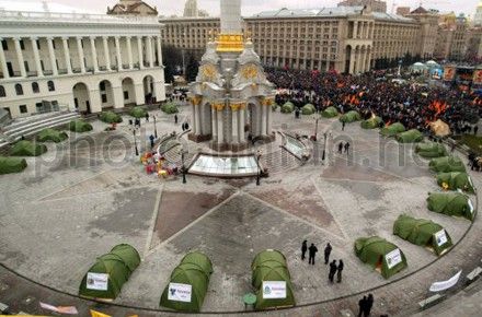 Майдан у день старту паралельного підрахунку голосів. 22 листопада