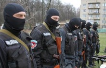 У Гніванське училище виїхав спецпідрозділ "Сокіл"