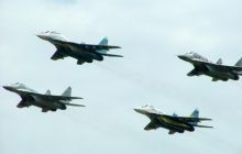Кабмин установил ежемесячную доплату военным