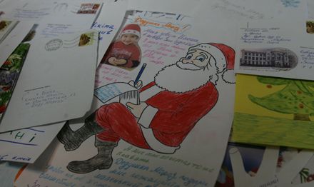 УНИАН узнал, почему Дед Мороз не отвечал на письма (фоторепортаж)