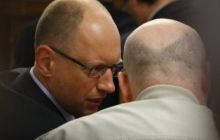 Оппозиция вытолкала из сессионного зала ВР двух депутатов с криками: «Тушки, прочь!»
