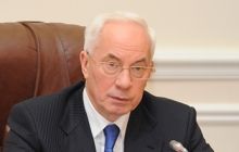 Азаров: Вместо того чтобы скулить – взял лопату и расчистил дорогу