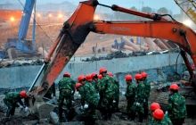 У Китаї на будівельників обвалився тунель метро