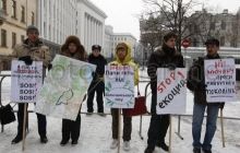 Захисники лісу зустріли на Банковій Януковича-молодшого