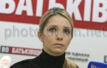Дочь утверждает, что Тимошенко не может даже ступать