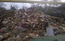 На Херсонщині вибух зрівняв будинок з землею: уламками завалило жінку