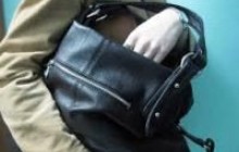 Впіймали крадія жіночих сумочок